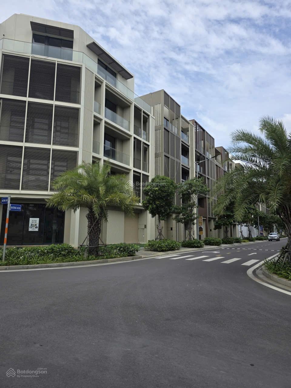 Kẹt Tiền Trả Nợ ngân hàng Bán nhà Phố The Global City Mặt Đường Đỗ Xuân Hợp Giá Tốt Nhất