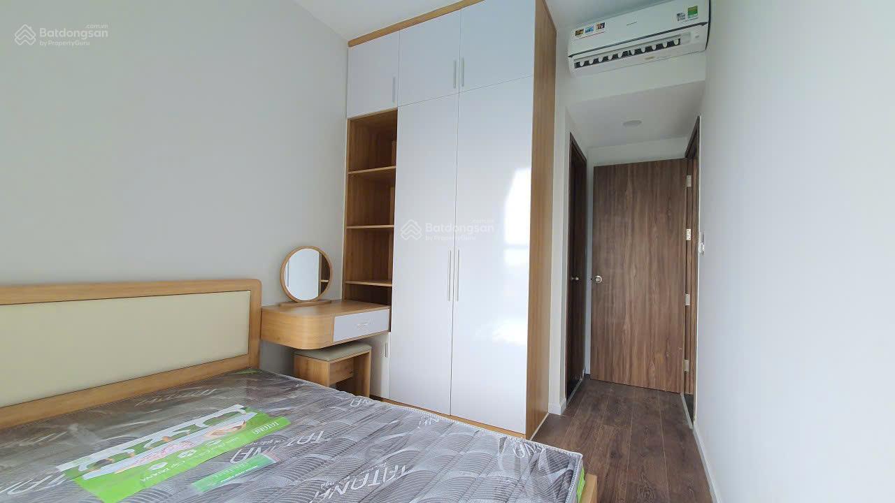 Cần tiền bán gấp CH OPAL SKYLINE Sổ hồng Full NT 2PN 2WC có ban công view Hồ bơi - Vay 80% LS 5.6%