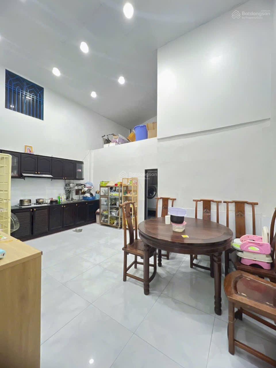 BÁN NHÀ SHR 4,39 tỷ LÔ NHÌ HẺM 237 NGUYỄN BÌNH XÃ ,PHÚ XUÂN ,NHÀ BÈ
Dt: 4,2 x 13m (nở hậu L 6,1m) BÁN NHÀ SHR 4,39 tỷ LÔ NHÌ HẺM 237 NGUYỄN BÌNH XÃ ,PHÚ XUÂN ,NHÀ BÈ
Dt: 4,2 x 13m (nở hậu L 6,1m)