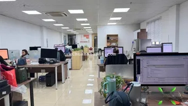 Cho thuê VP ngay Cầu Bông. DT: 170m2. Giá: 50 triệu/tháng có nội thất