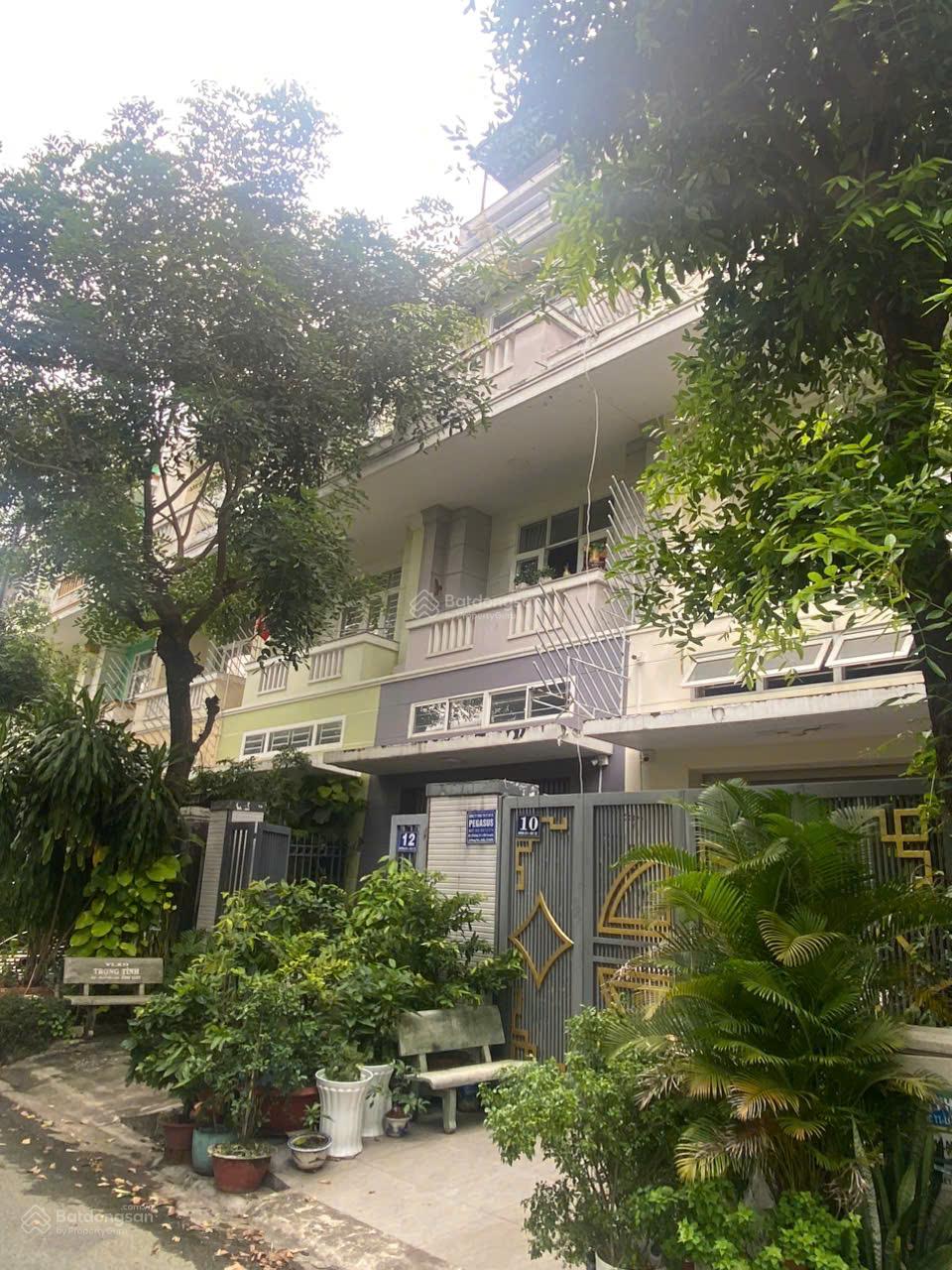 Nhà phố kề Conic - ngay trong khu dân cư, duy nhất căn bán nhanh 8.3 tỷ