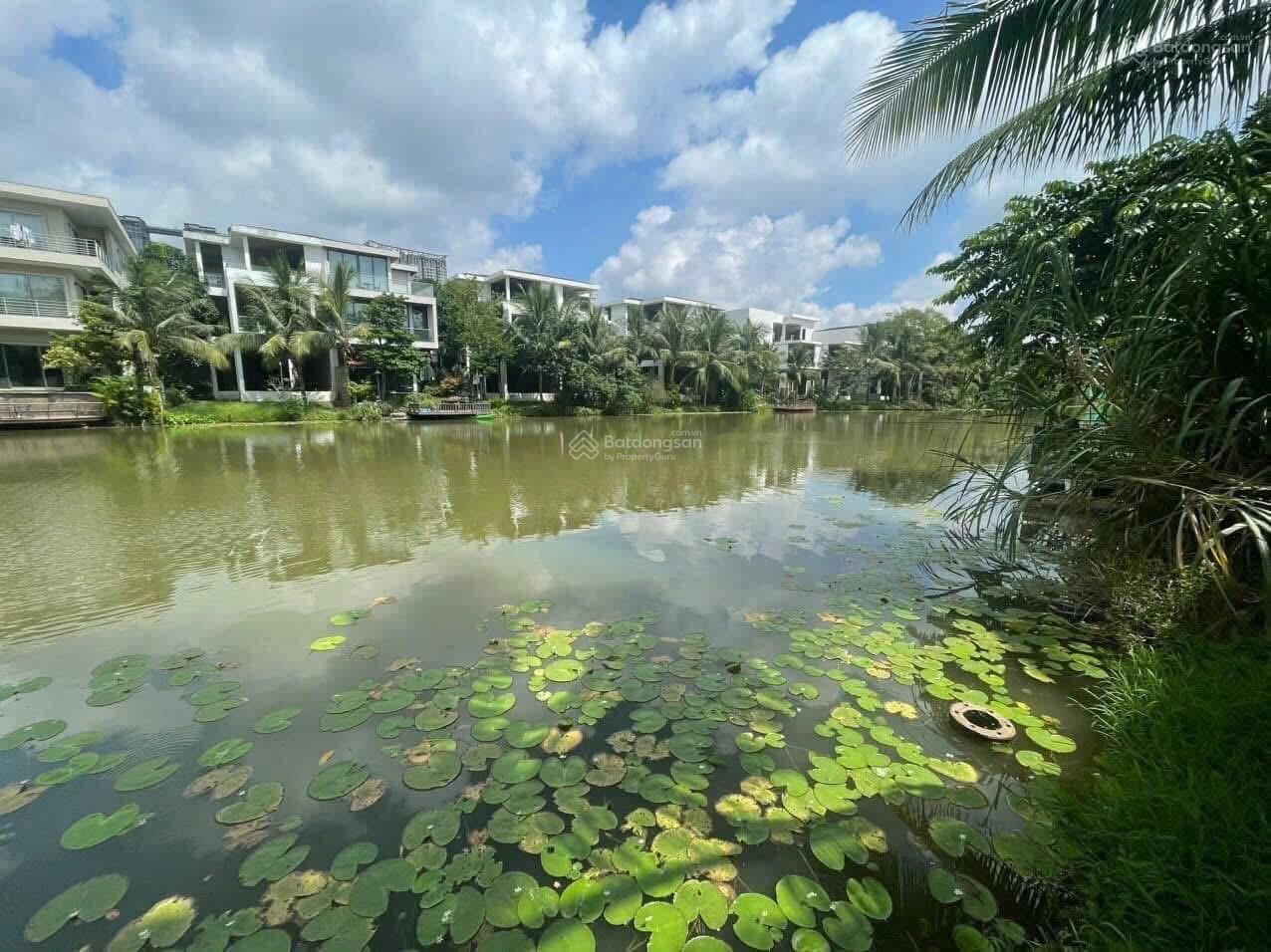 Cần bán gấp biệt thự đảo 300m2 Ecopark lấy tiền làm ăn liên hệ giá tốt