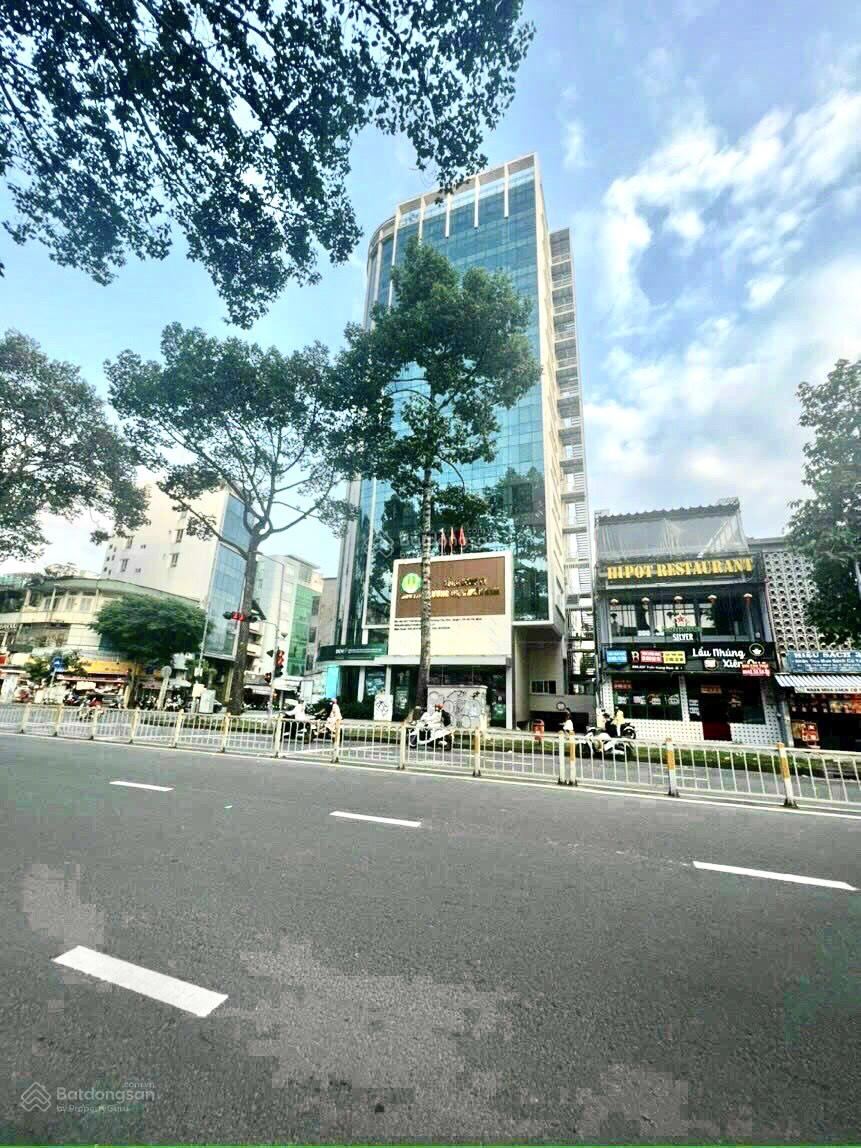 Bán nhà MT Phạm Văn Đồng ngay lối vào sân bay Tân Sơn Nhất, 11x50m, 3 Lầu. QHXD 2 Hầm + 12 Tầng Bán nhà MT Phạm Văn Đồng ngay lối vào sân bay Tân Sơn Nhất, 11x50m, 3 Lầu. QHXD 2 Hầm + 12 Tầng