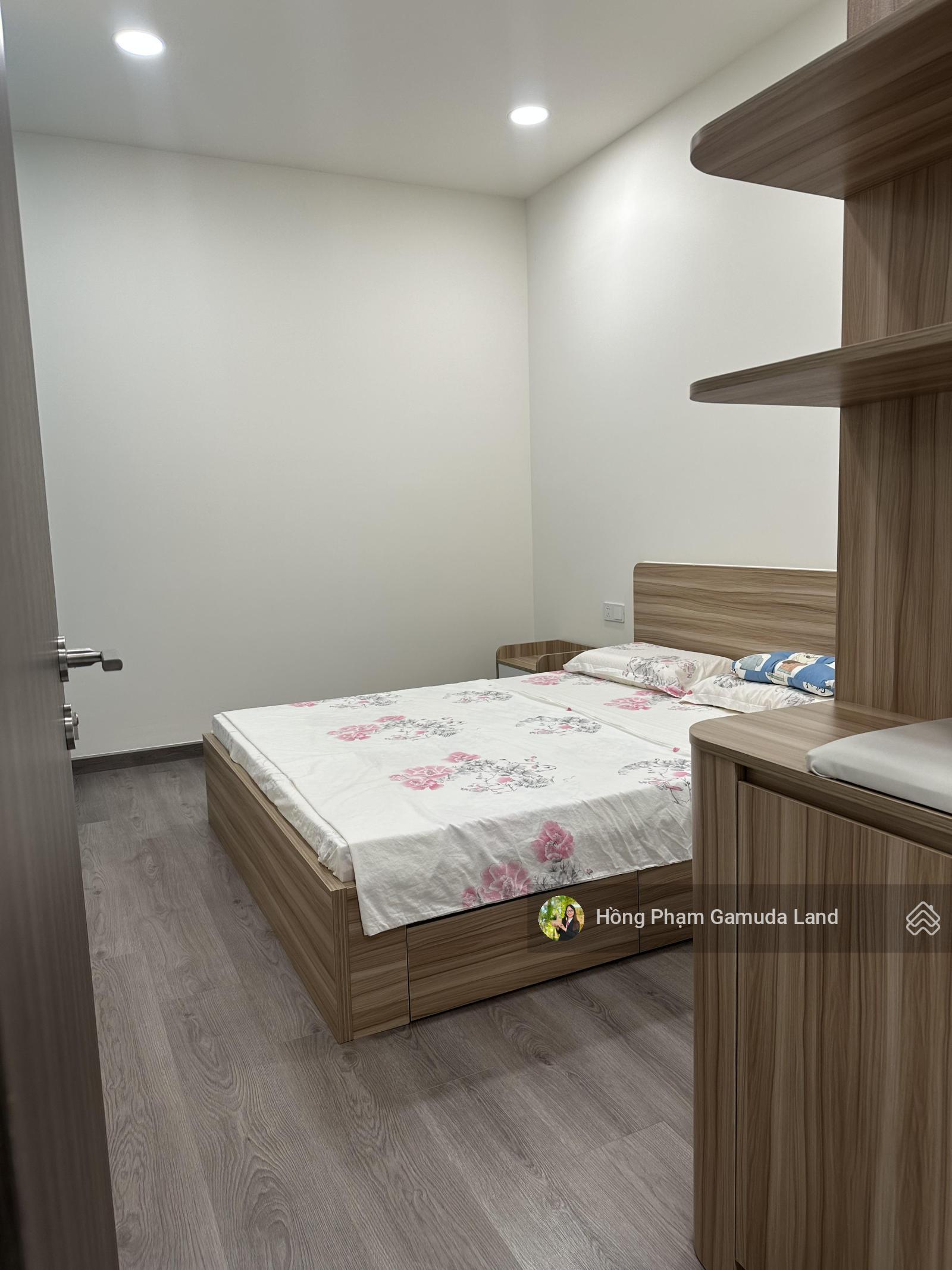 Chính chủ cần bán Centery 3PN3WC 120,7m2 - View hồ bơi - Full nội thất - Lịch thanh toán giãn 36m