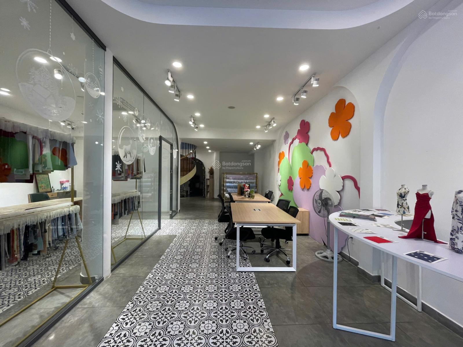 CHO THUÊ NHÀ MẶT TIỀN ĐẶNG TẤT, PHƯỜNG TÂN ĐỊNH, QUẬN 1 Dt 9x25m trệt 1 lầu giá 75tr CHO THUÊ NHÀ MẶT TIỀN ĐẶNG TẤT, PHƯỜNG TÂN ĐỊNH, QUẬN 1 Dt 9x25m trệt 1 lầu giá 75tr