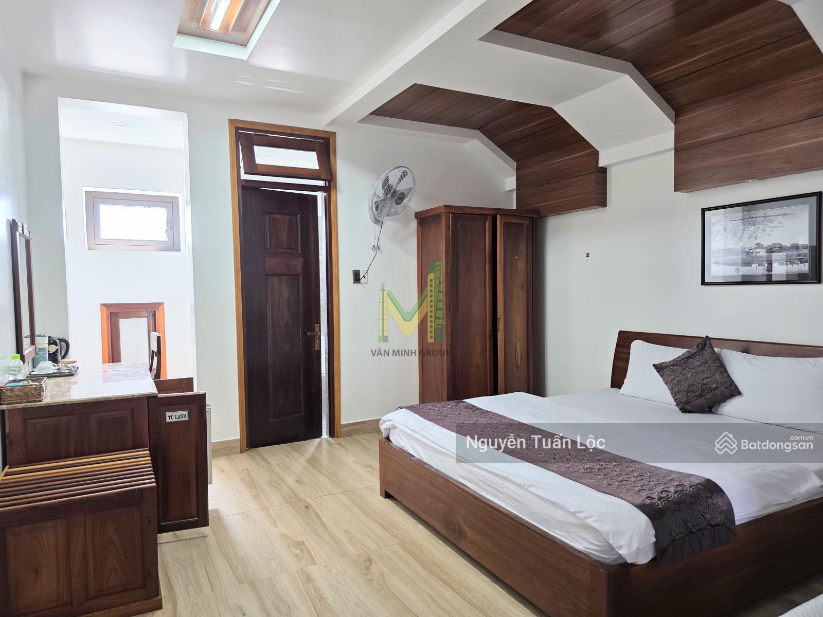 Bán khách sạn mặt tiền Yersin trung tâm Đà Lạt, cách quảng trường Lâm Viên 500m, vị trí vàng cho KD Bán khách sạn mặt tiền Yersin trung tâm Đà Lạt, cách quảng trường Lâm Viên 500m, vị trí vàng cho KD