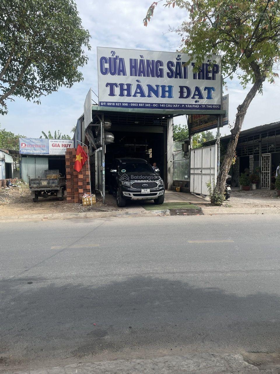 Mặt tiền Cầu Xây giáp Hoàng Hữu Nam, Quận 9 giá 8,2 tỷ