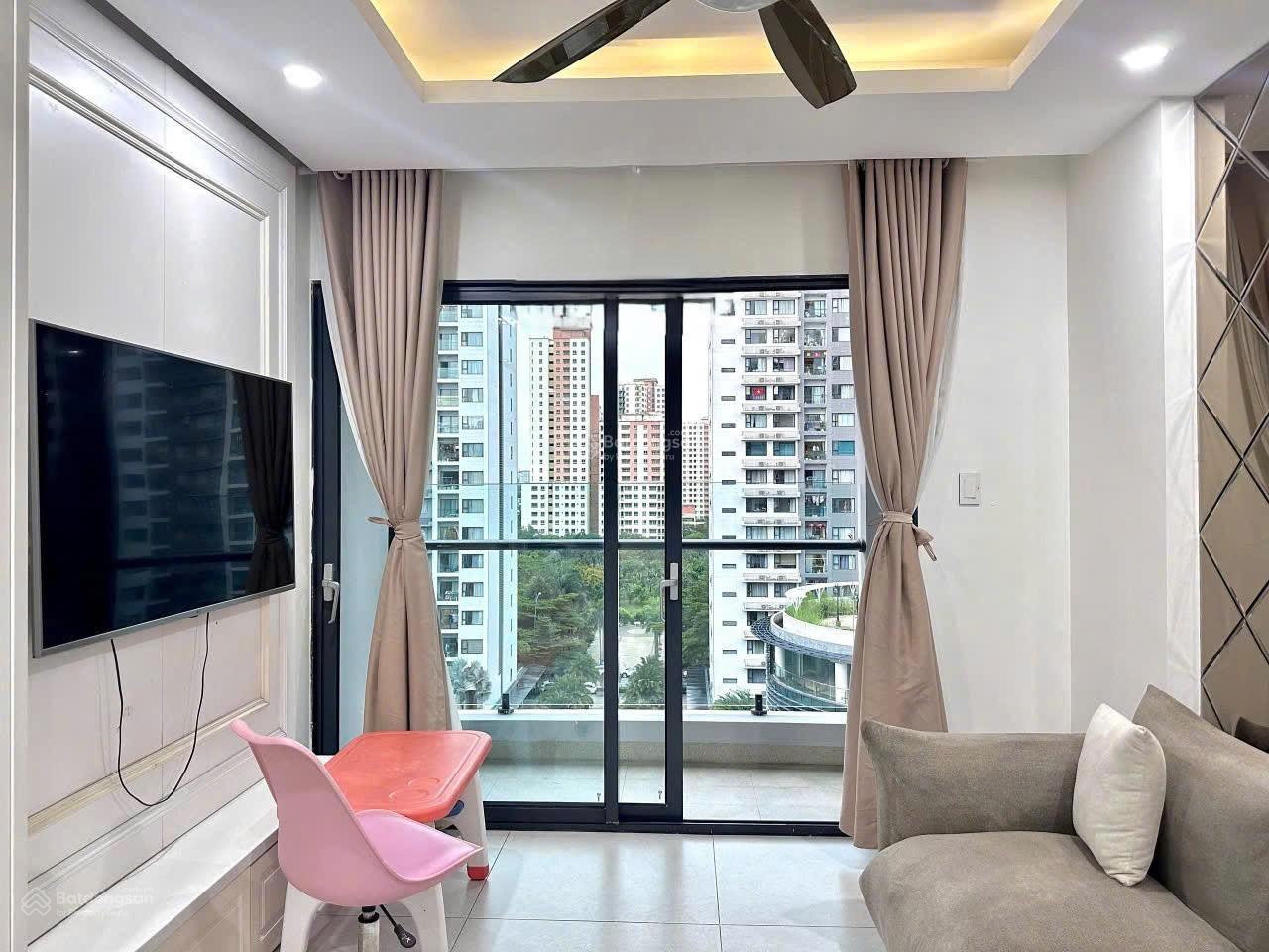 Mr. Trung - Cần bán CH New City 3PN - 2WC. DT 95m2, căn góc - view hồ bơi. Chỉ 9 tỷ Bao thuế phí