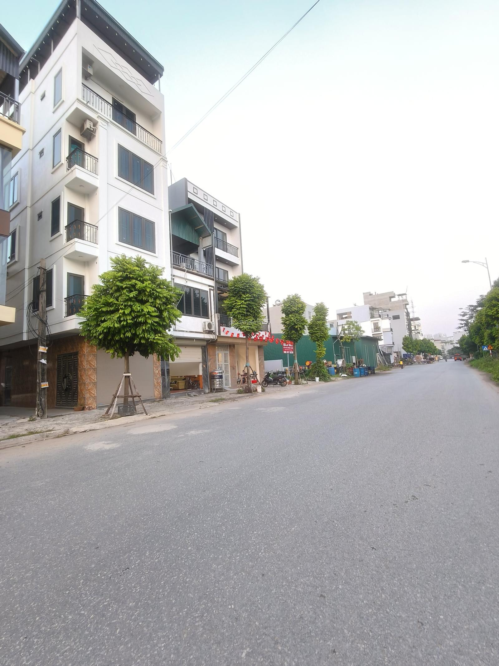 Cực ngon! Bán nhà đường Yên Lũng, An Khánh. Ở, KD đỉnh. Lô góc. 40m*3tầng. Mt 7m. Chỉ hơn 8 tỷ