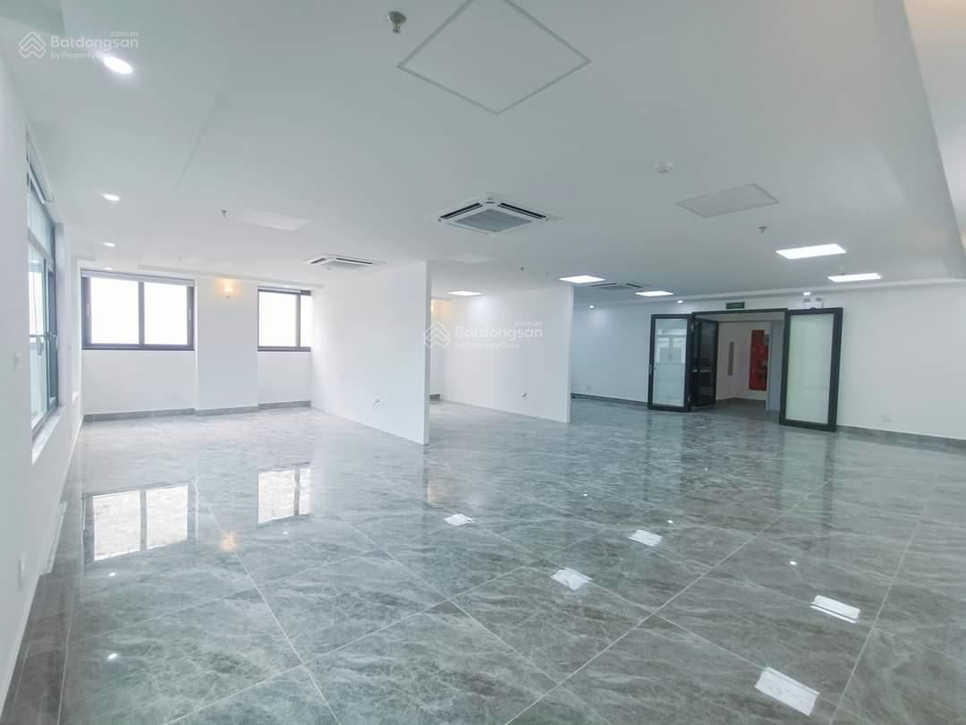 Ngộp bank! Bán nhà mặt tiền Âu Cơ, P.14, Tân Bình ngang 11x34m - XD hầm 7 tầng - HĐT 120tr - 32 tỷ