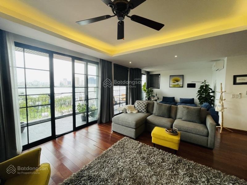 Bán toà nhà 9 tầng lô góc dt 131m2, mt 9m view Hồ Tây đẹp