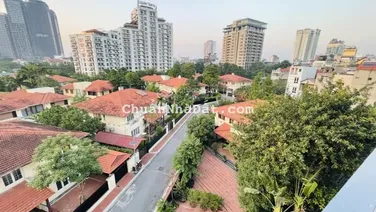 Siêu phẩm cả toà nhà 5 tầng thang máy xe 7 chỗ vào rộng rãi bán ở phường Quảng An, Hồ Tây