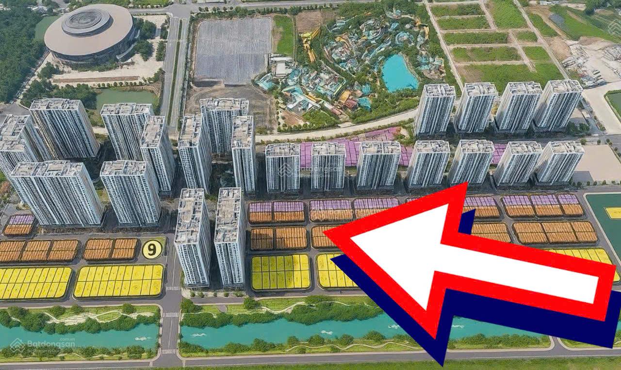 Căn góc nhà phố đối diện chung cư Sunworld, 40 tòa chung cư, dt 100m2, xây 3,5 tầng, giá 9,8 tỷ