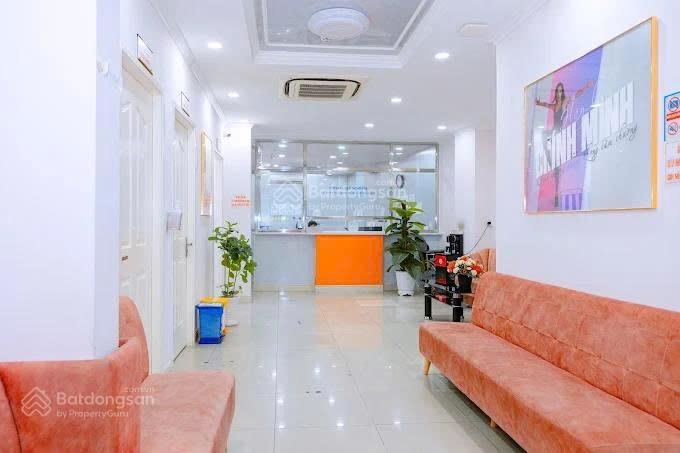 Mặt tiền 11m Cách Mạng Tháng 8, Q3 (11x22m, hầm, 7 tầng). Nhà sắp trả, bàn giao ngay