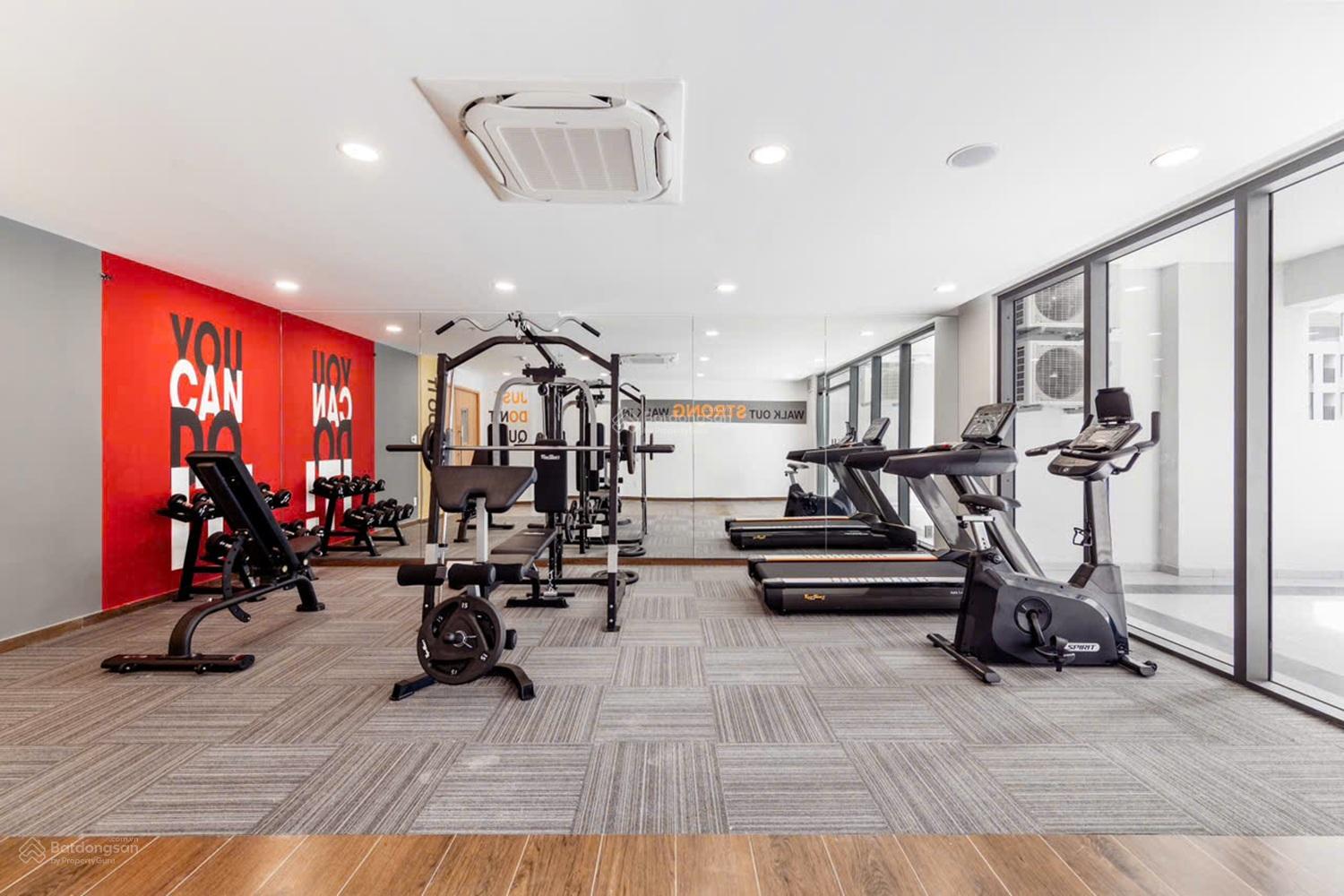 Cho thuê căn hộ 2PN + 2WC tầng cao, view sông rèm 3 máy lạnh, nội thất gỗ, hút mùi MNN = 7 triệu/th