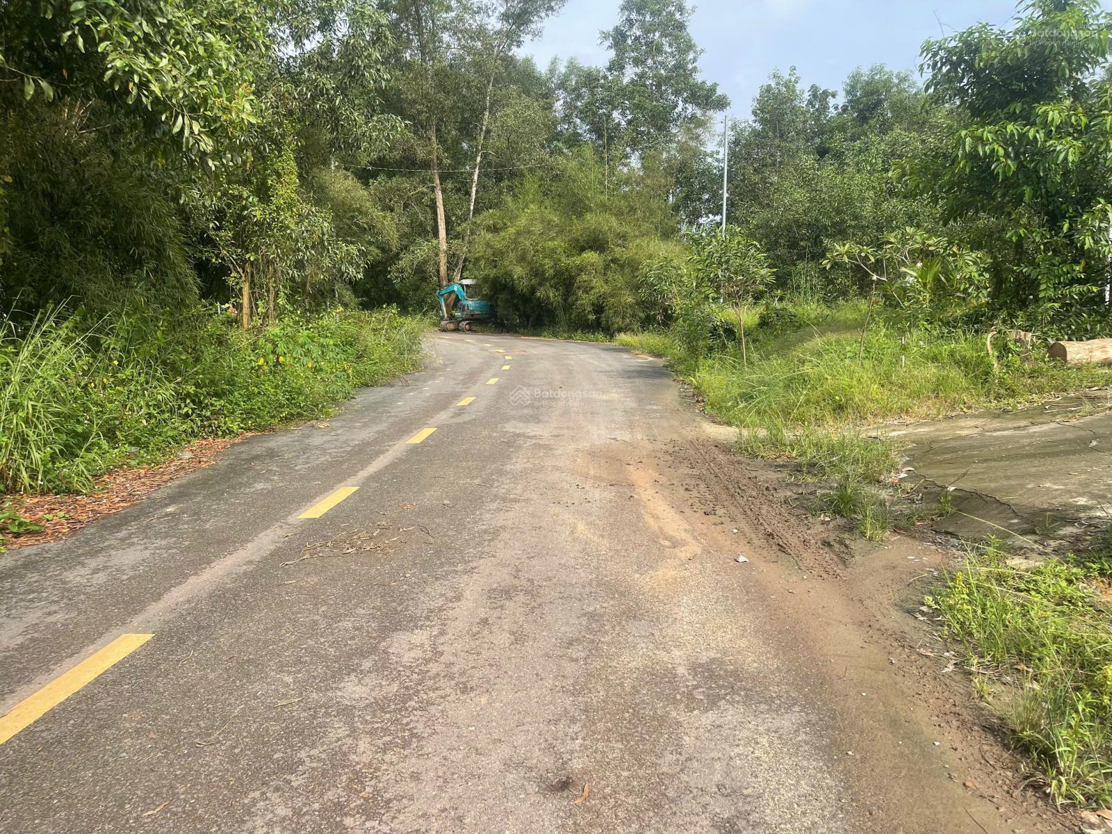 MT đường Nhựa. Đất trung tâm TP Tân Uyên, giáp TP Mới chỉ hơn 3tr/m2 MT đường Nhựa. Đất trung tâm TP Tân Uyên, giáp TP Mới chỉ hơn 3tr/m2