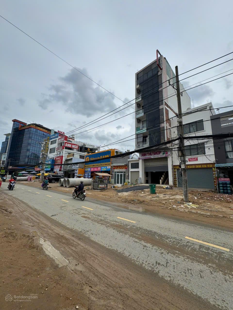 Siêu rẻ - Góc 2 Mặt tiền Nguyễn Thị Định - 23x40m (Full thổ cư) -XD Hầm 8 tầng - Giá 87 tỷ