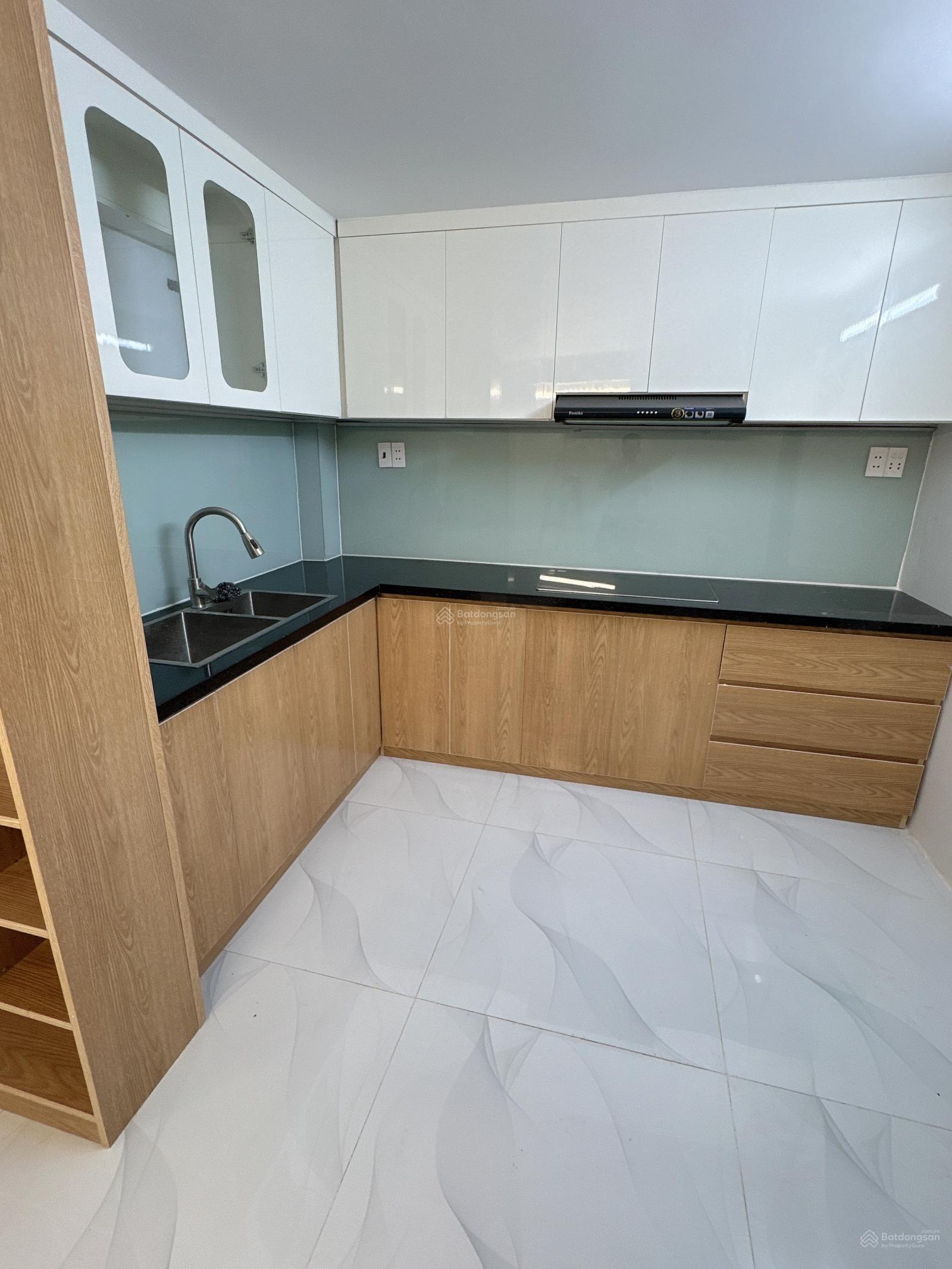 Hẻm 4m - nhà đẹp 5 tầng Hoàng Diệu Phú Nhuận 51m2 - 5PN nhà mới xây full nội thất - nở hậu - giá 8