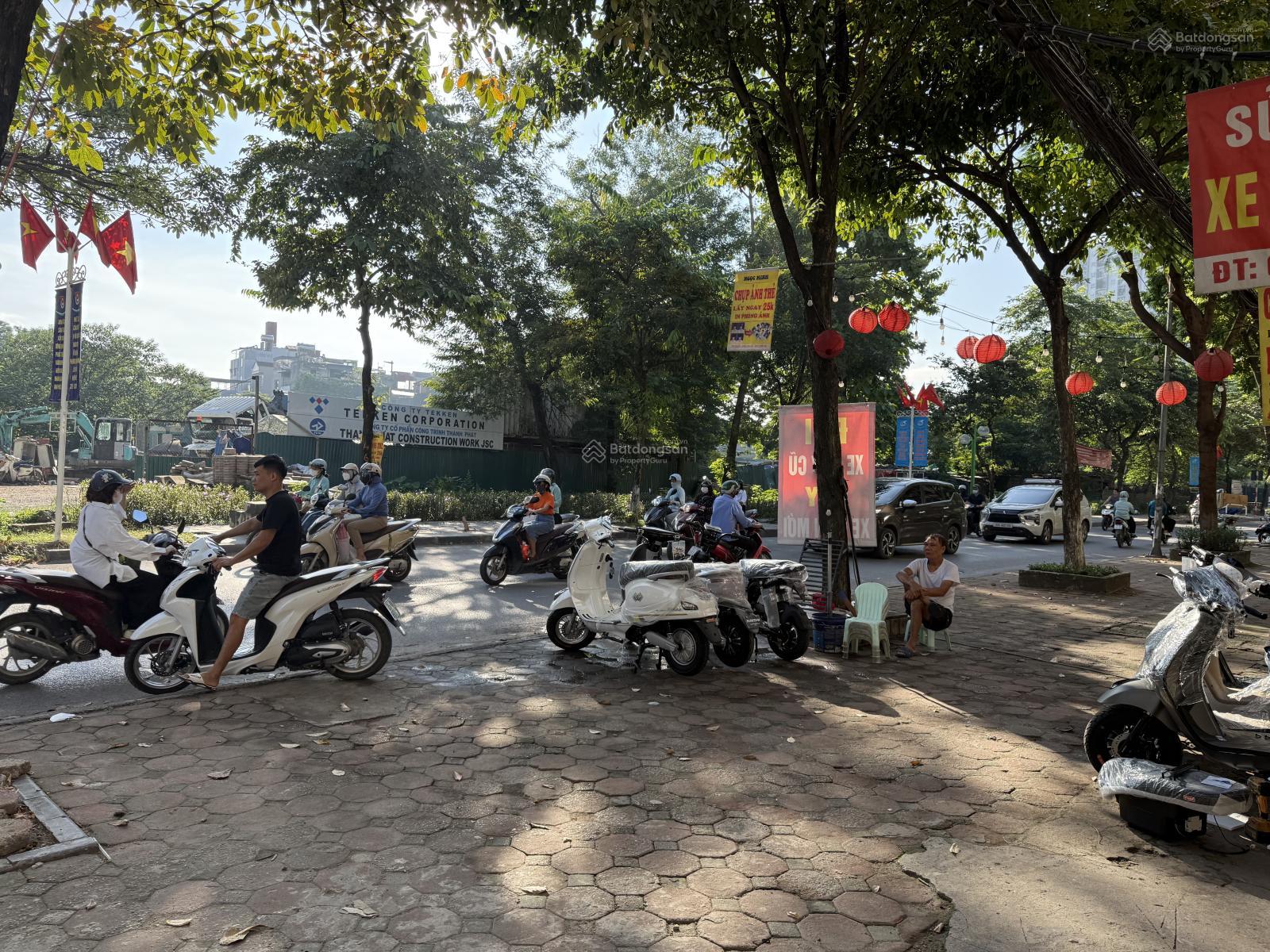 Bán nhà Kim Giang, giá thỏa thuận, 45m2, 11 phòng Phường Định Công, Hoàng Mai, Hà Nội