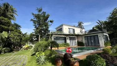 Bán villa biển 600m2 thổ cư lô góc đường Nguyễn Đình Chiểu, Hàm Tiến cách biển 50m