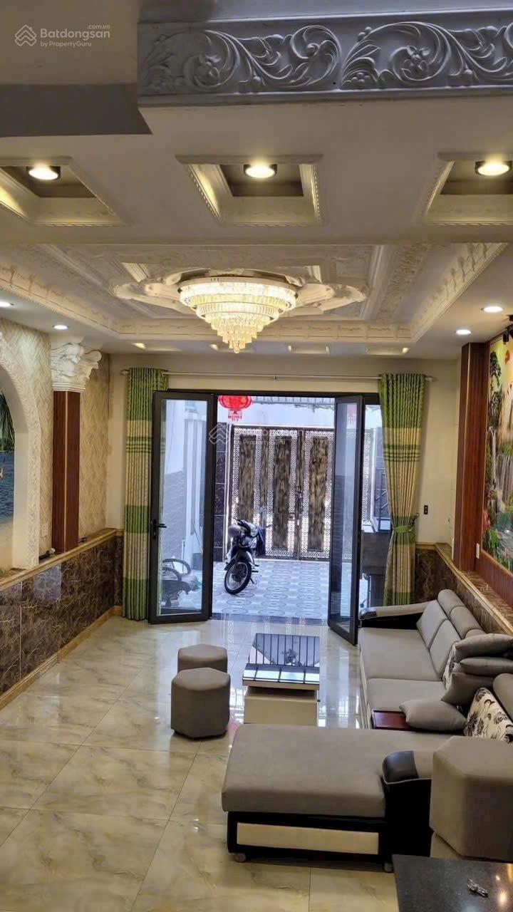 Nhà mặt tiền full nội thất 4.1*23m 3 lầu ST 4PN 5WC Nguyễn Duy Cung