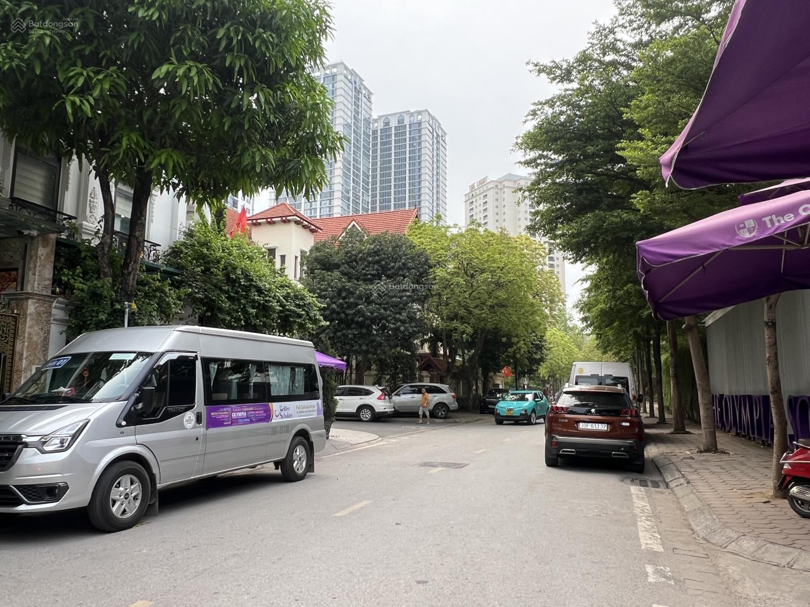 Biệt thự lô góc trung văn siêu phẩm đẳng cấp doanh nhân, thang máy, nội thấy luxury