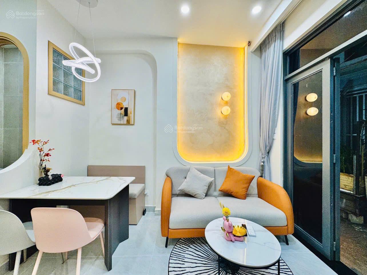 BÁN NHÀ MỚI 100% - XVNT GẦN HÀNG XANH - KHU D2 - LÀNG ĐẠI HỌC - CHỈ 3.68 TỶ