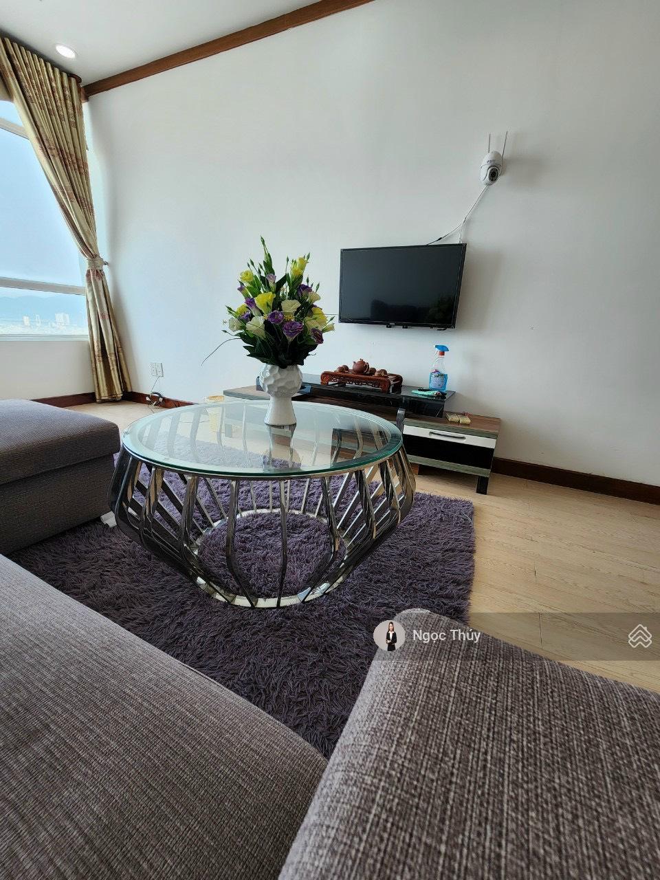 Chính chủ cần bán căn hộ HAGL 72 Hàm Nghi, trung tâm Đà Nẵng full nội thất, sổ hồng lâu dài