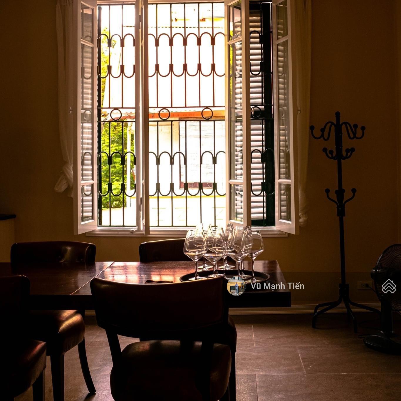 Mặt phố Trần Hưng Đạo 30 m2 mặt tiền 6.5 m, giá 27 triệu/tháng. Lh 0986 226 *** Mặt phố Trần Hưng Đạo 30 m2 mặt tiền 6.5 m, giá 27 triệu/tháng. Lh 0986 226 ***