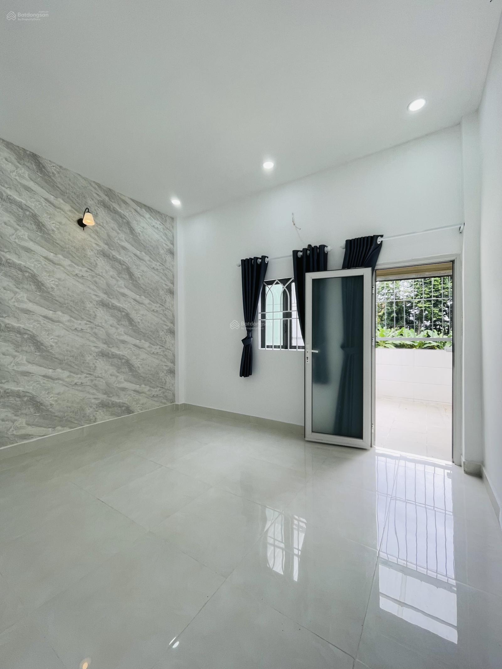 Cần bán gấp nhà(SHR) TX40 ngay cao đẳng Điện Lực, 66m2, 3PN, đường 5m thông