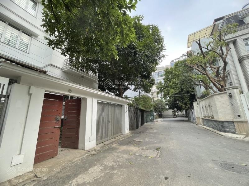 Bán căn biệt thự Vườn Đào ở khu D5 tuyệt đẹp, gara để 3 ô tô, view nhìn ra vườn hoa, gần lotte Bán căn biệt thự Vườn Đào ở khu D5 tuyệt đẹp, gara để 3 ô tô, view nhìn ra vườn hoa, gần lotte