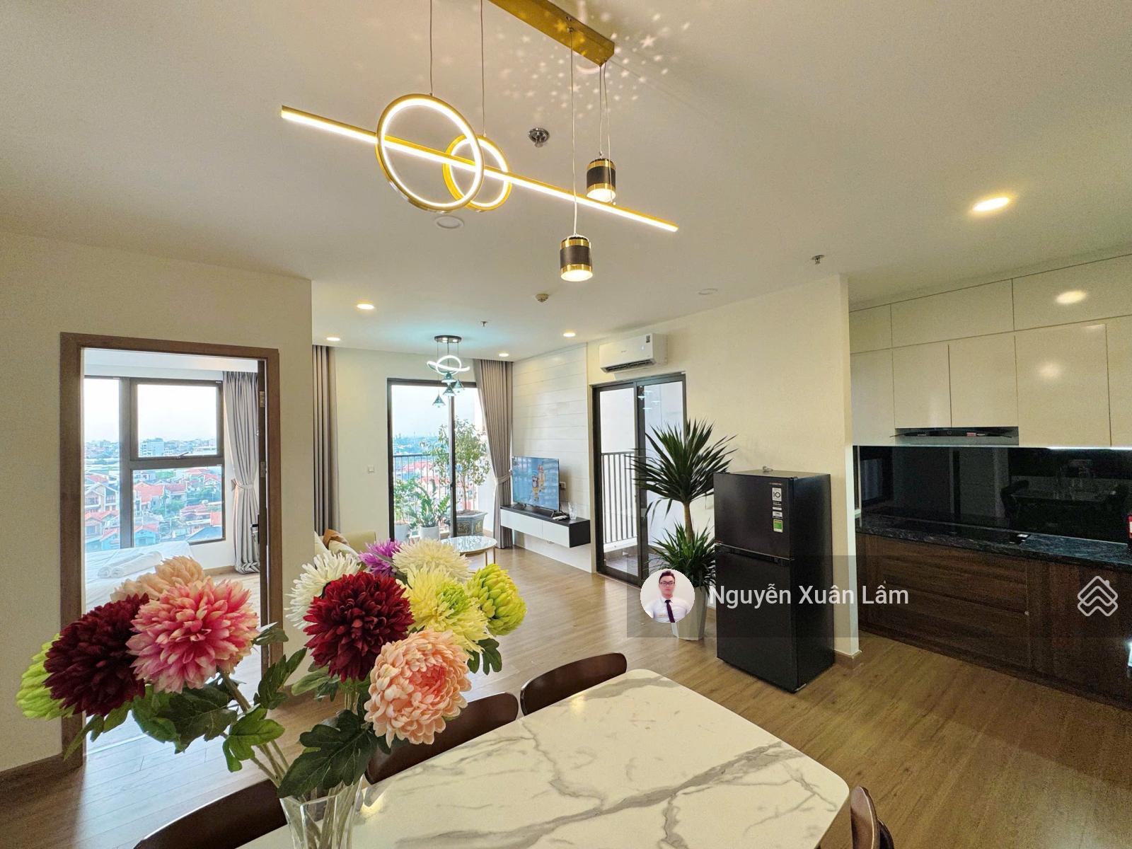 Cần bán 68m2 full đồ mới view sông Hồng giá rẻ 4.7 tỷ bao phí Oasis S1 - Ecopark Cần bán 68m2 full đồ mới view sông Hồng giá rẻ 4.7 tỷ bao phí Oasis S1 - Ecopark