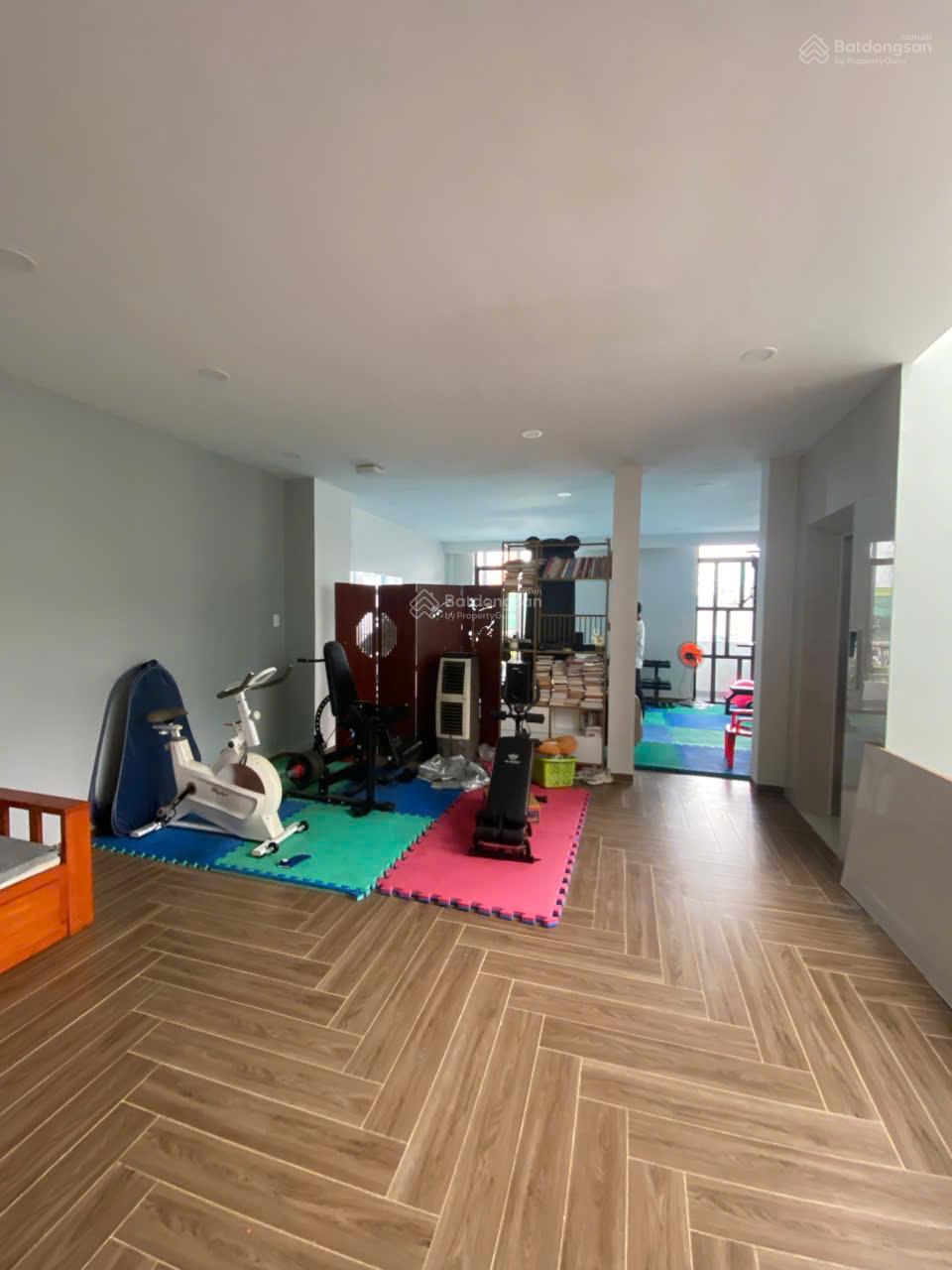 Biệt thự siêu đẹp - đường Tân Quý - gần Aeon Mall - căn góc thoáng