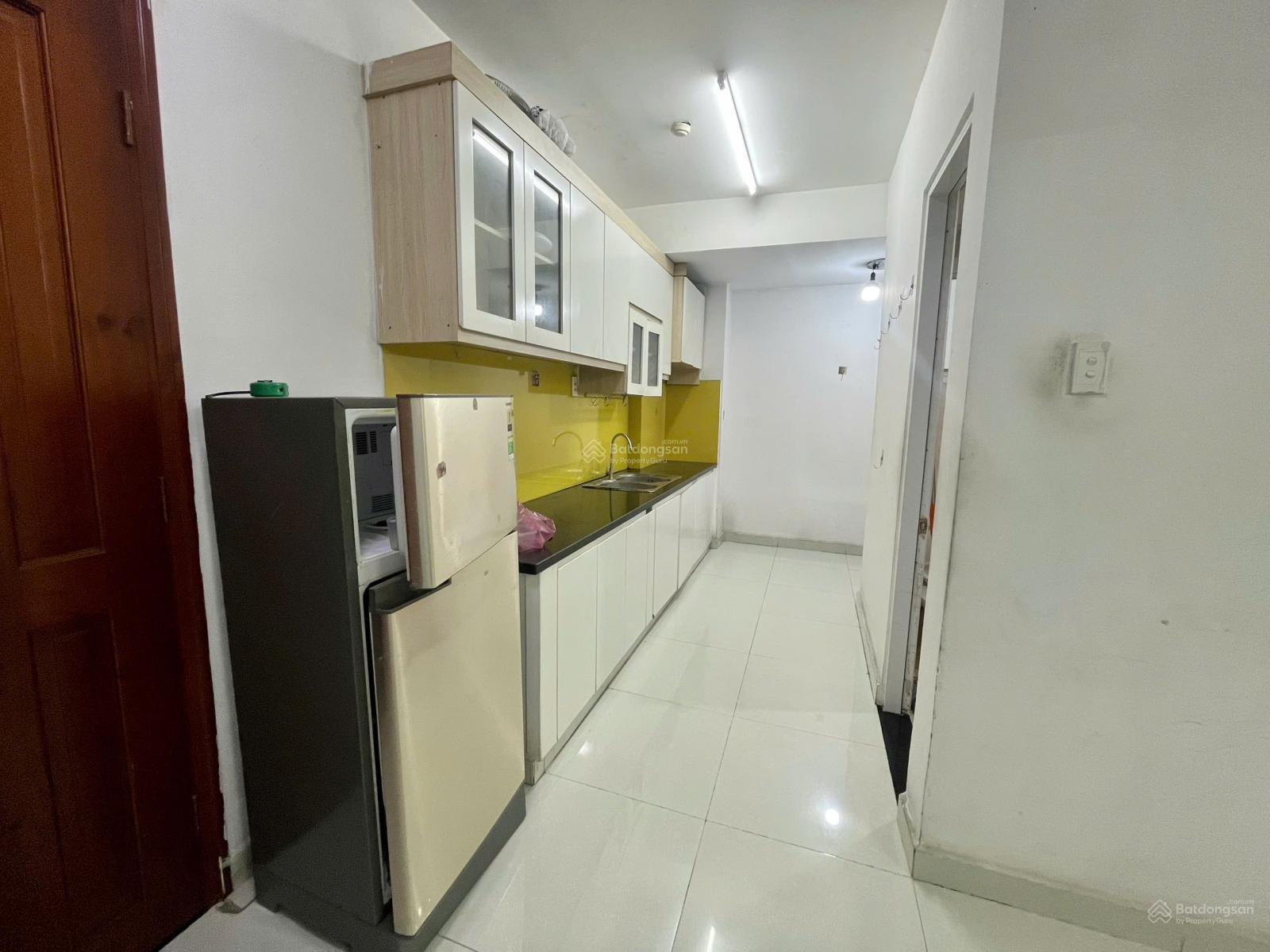 Bán căn hộ 8x PLus, 2PN - 2WC view Bắc, đã có sổ hồng, hỗ trợ vay ngân hàng 3 bên