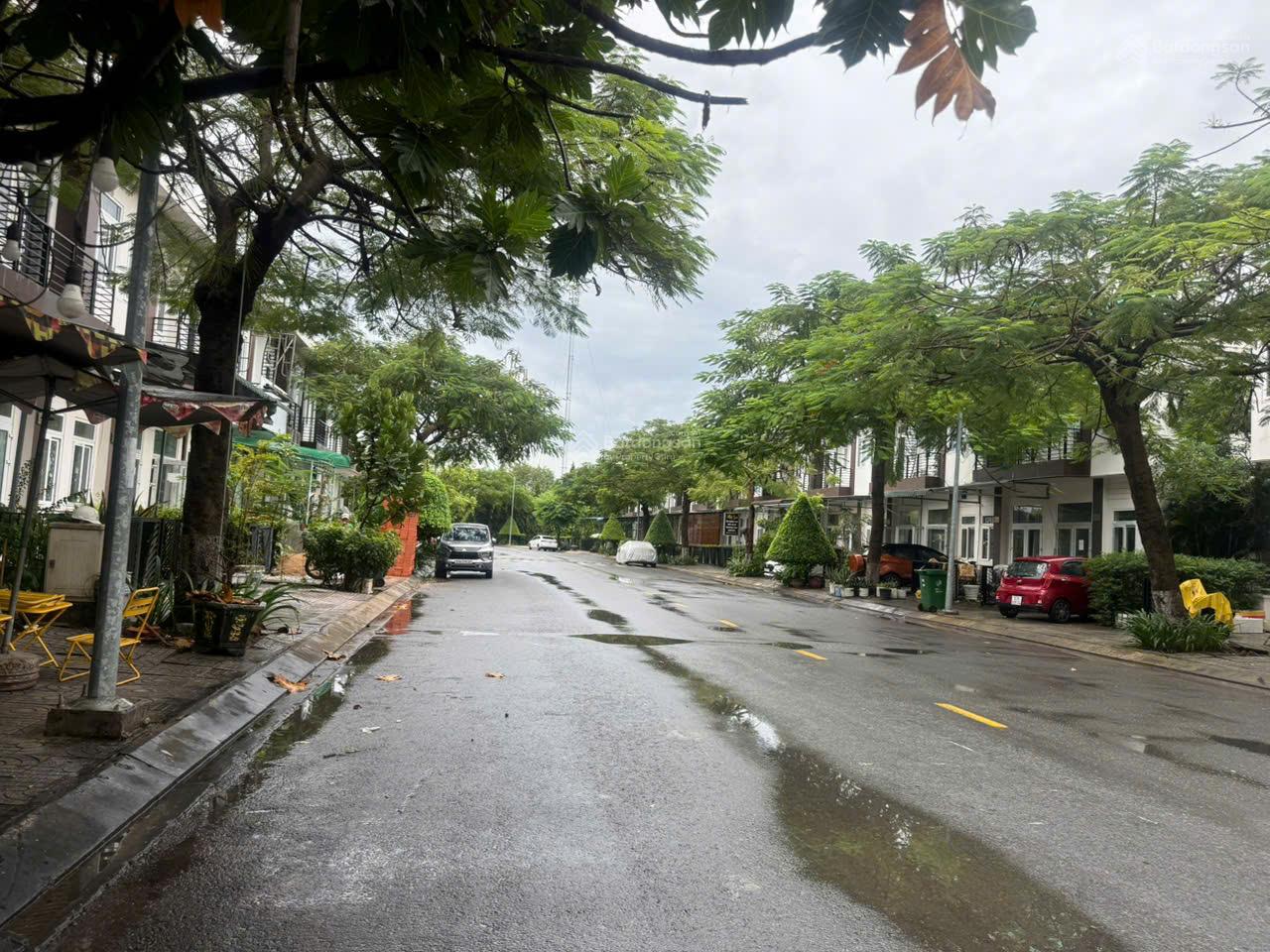 Cần bán biệt thự Trần Anh Riverside , 8x14m sổ hoàn công , giá 3.1 tỷ (chuẩn chốt ) lh 0941 030 ***