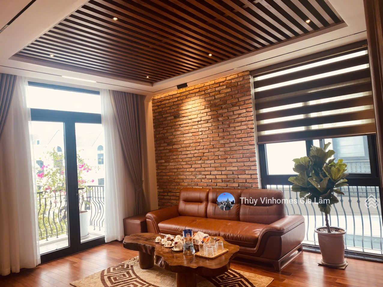 Cho thuê biệt thự song lập để ở, 4 phòng ngủ, full nội thất Giá 27tr tại Vinhomes Gia Lâm