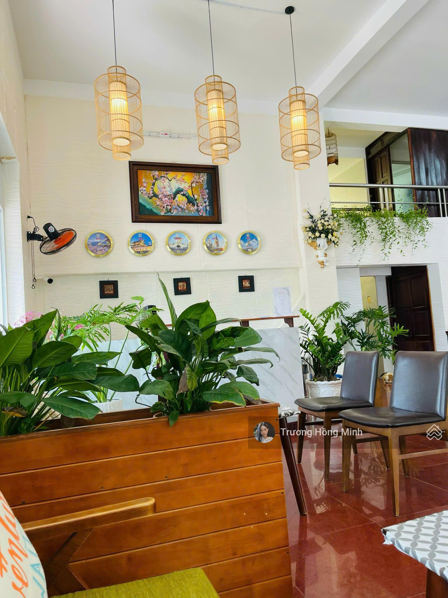 Bán khách sạn GÓC 2MT Trần Phú, Thị Trấn Côn Đảo, Tp.Vũng Tàu, Dt 16x17m - 20 Phòng - Giá 35 tỷ