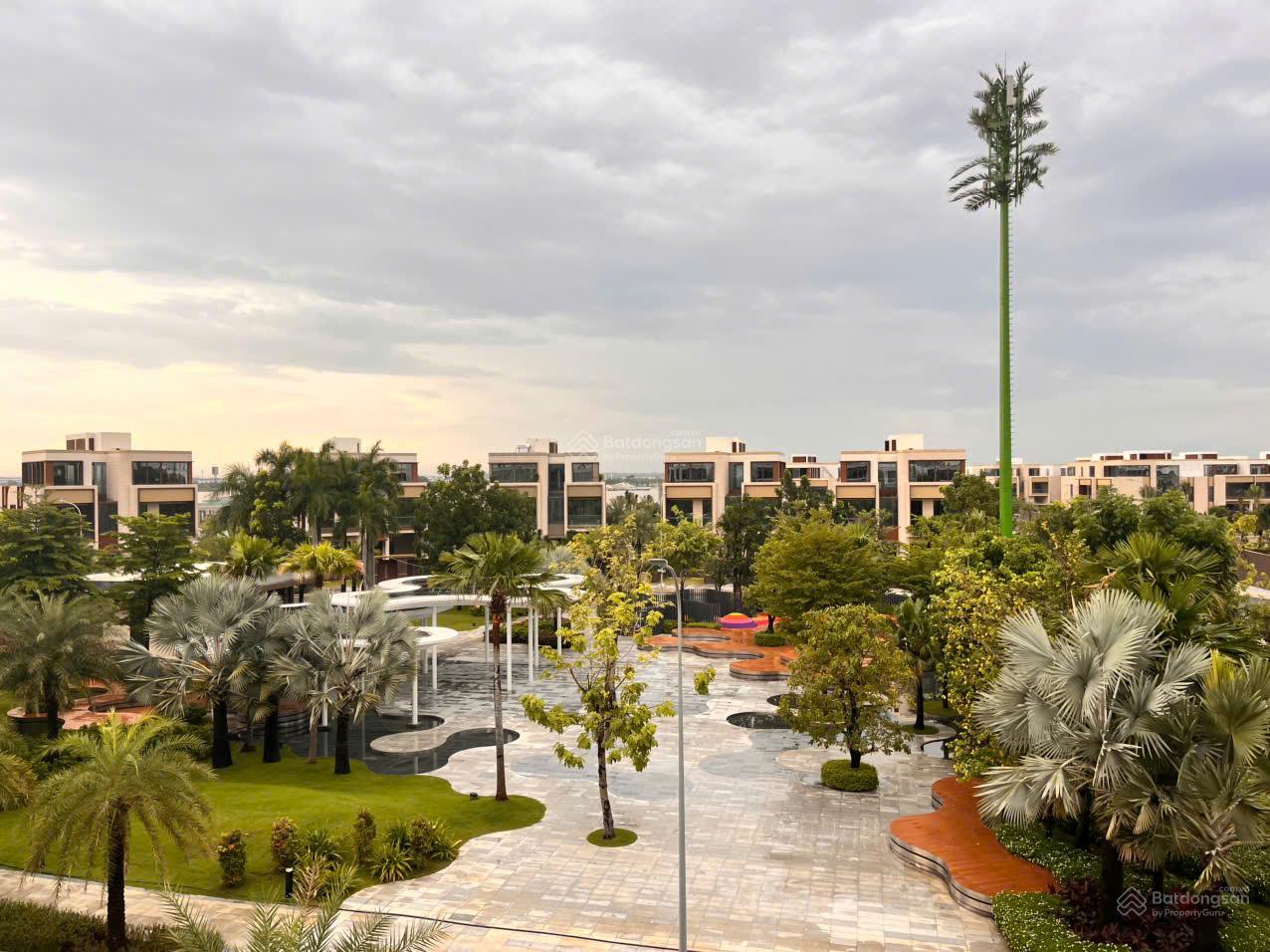 Cực Hiếm! Bán Dinh Thự đẹp tại The Rivus Elie Saab. Giá bán 195 tỷ, Với 560 m2 +Tầm View tuyệt đẹp.