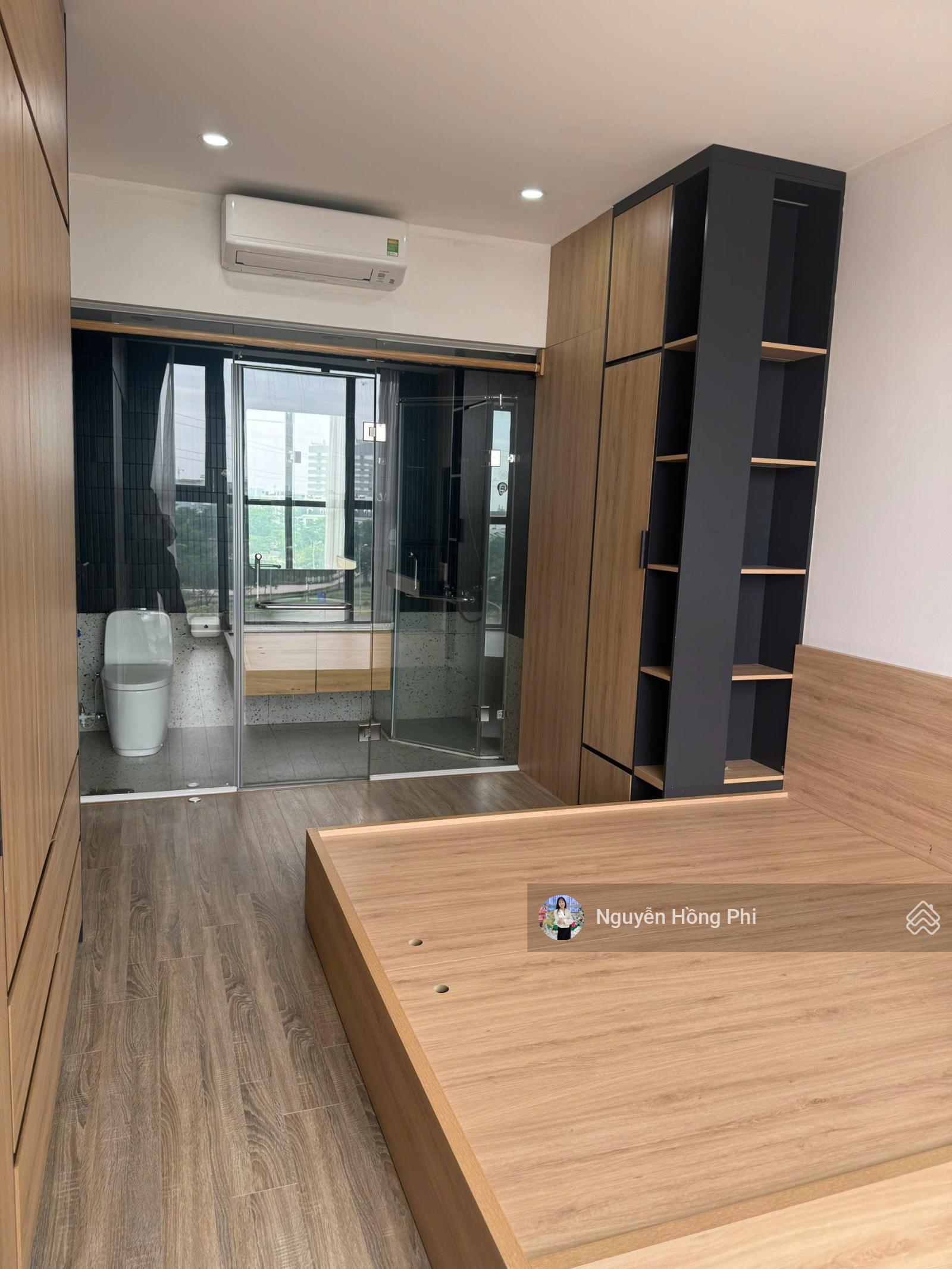 Chính chủ bán CH 85m view Hồ Sài Đồng, cạnh Vinhomes giá 7 tỷ bao thuế phí, sẵn sổ, hỗ trợ vay
