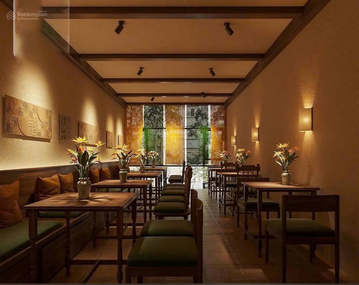 Cho thuê nhà mặt phố Bà Triệu 65m2 x 4 tầng, mặt tiền 4m, nhà đẹp, nhận ngay