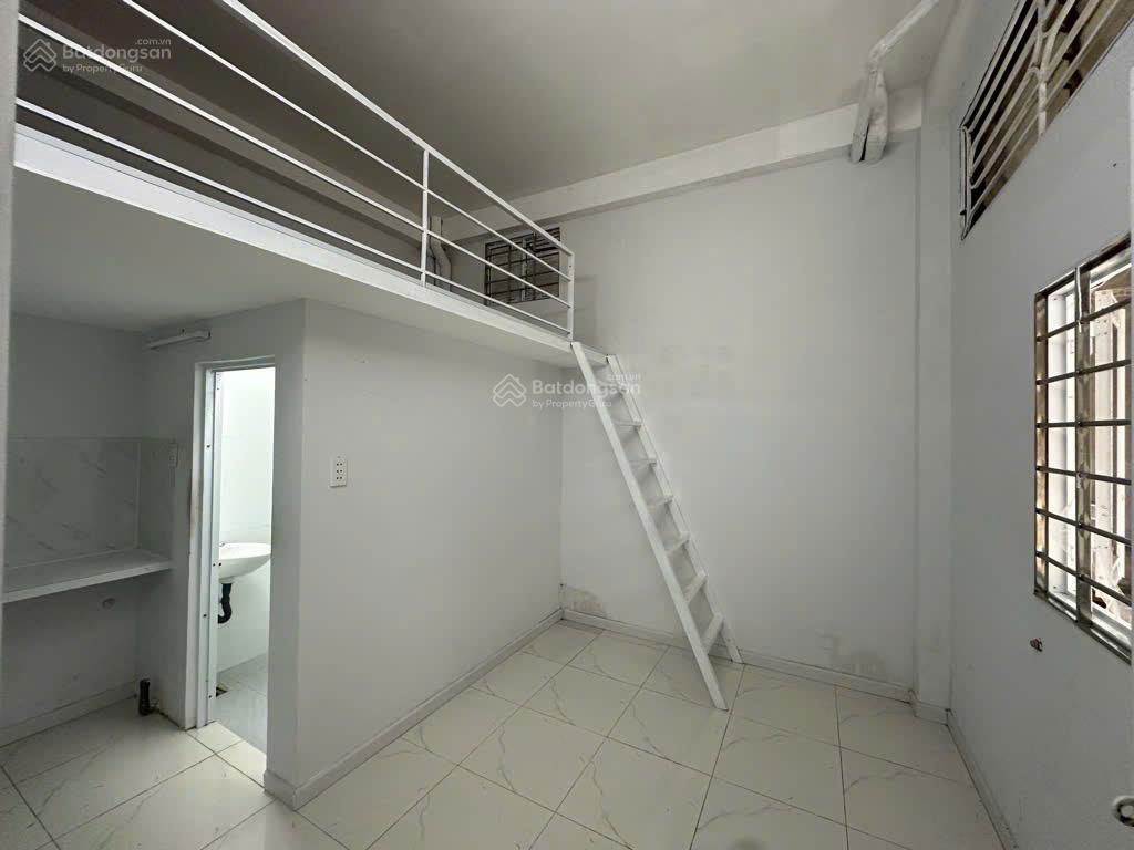 Bán nhà MT Lê Thị Chợ Quận 7 diện tích 5x24m, 2 tầng, đang kinh doanh CHDV