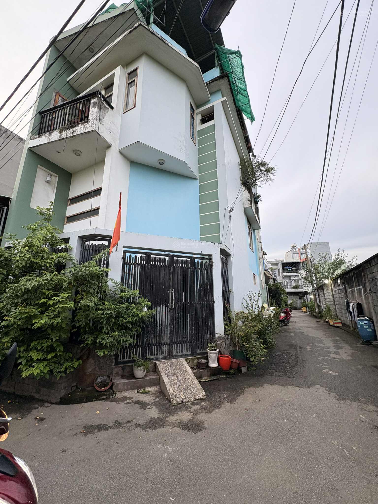 Nhà lô góc 60m2 (5x12 vuông) hẻm, đường 898, Nguyễn Duy Trinh, P Phú Hữu, Thủ Đức (5,350)