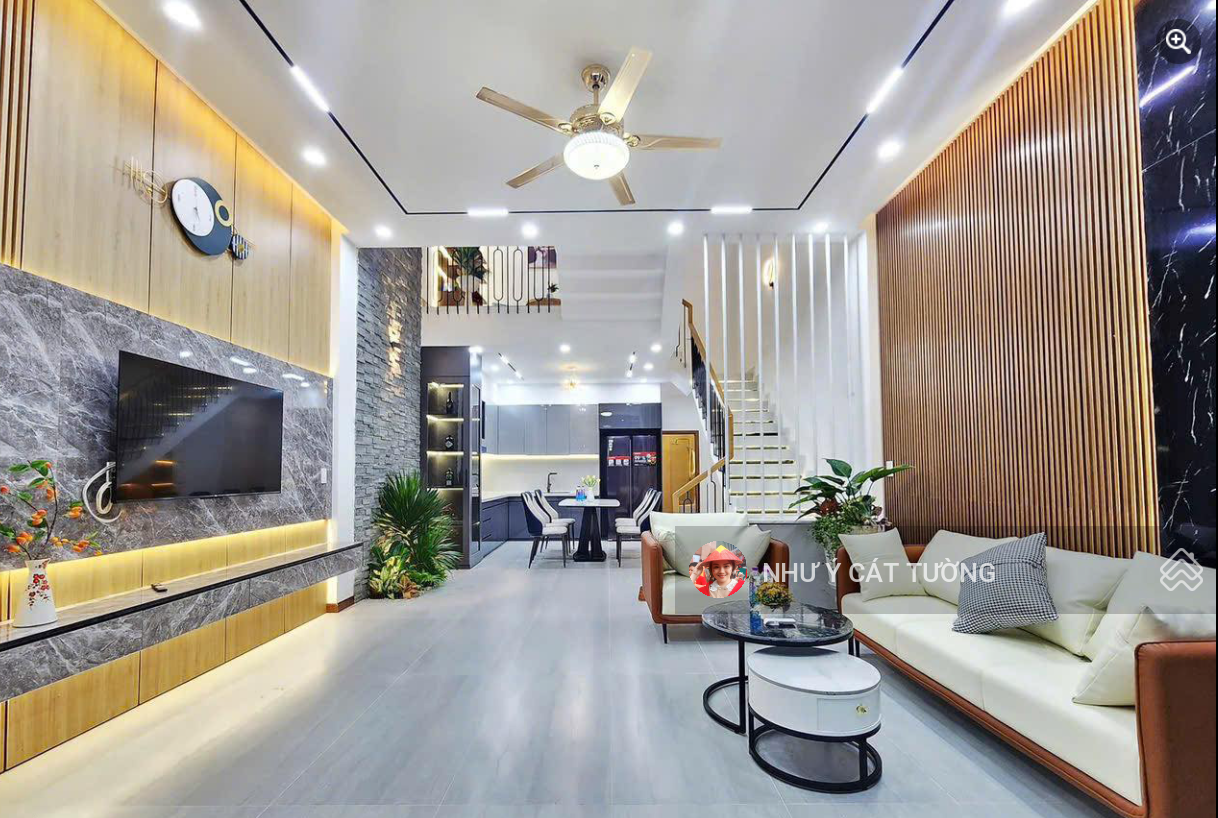 Hiếm! Nguyễn Chí Thanh, nhà mới, vài bước chân ra phố, ngõ rộng, DT 48m2 5tầng