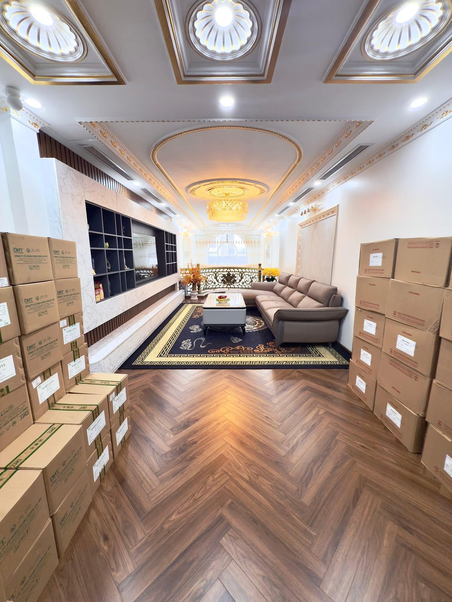 Bán nhà riêng Xuân La - Tây Hồ 48m2, thang máy, ô tô, ngõ thông kinh doanh, full đồ, hơn 10 tỷ