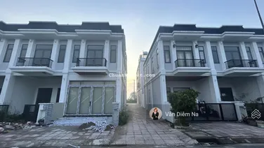 Căn góc 2 mặt tiền tại D5, The Sol City 3,5 tỷ, 75m2, đã hoàn công, SHR , view công viên