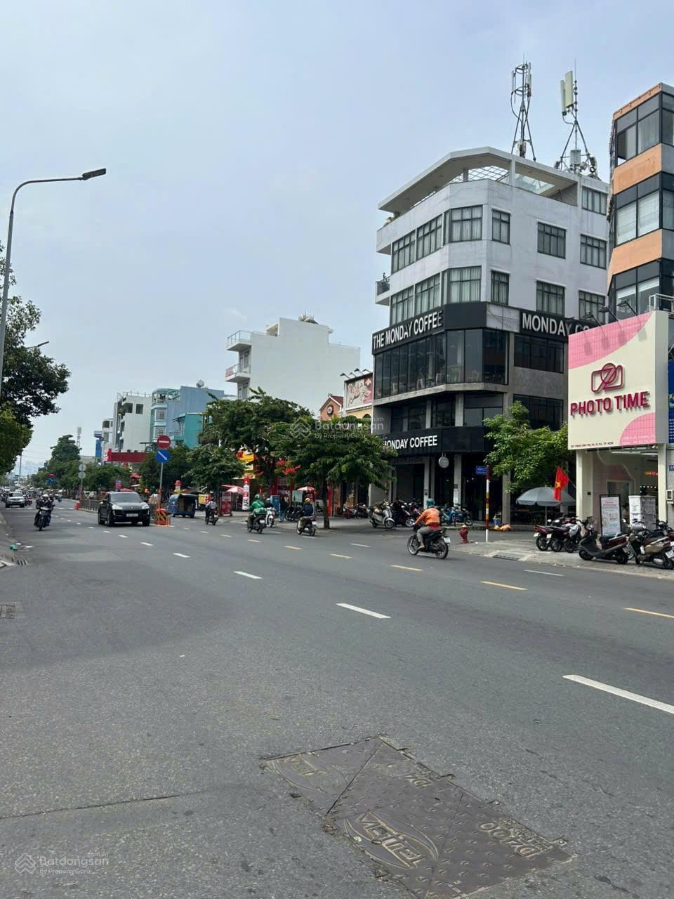 Bán Nhà 1/ HẺM XE TẢI 10M THÔNG Phan Văn Trị, P.5 _ 4m x 17m, 5 Tấm _ Giá bán: 13 Tỷ TL