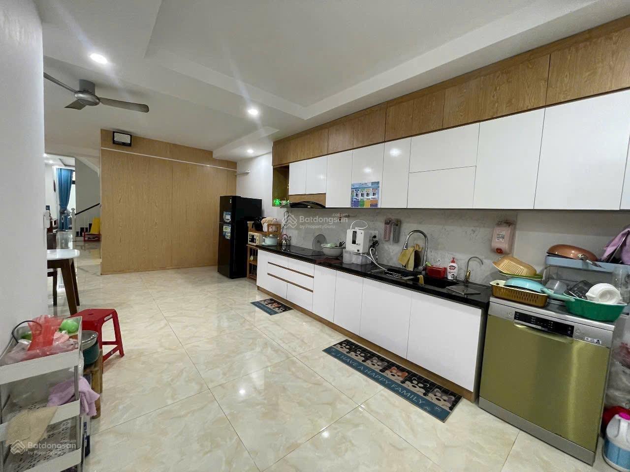 Bán nhà 4 tầng đường Phan Đăng Lưu phố kinh doanh sầm uất , Gọi Tuyết