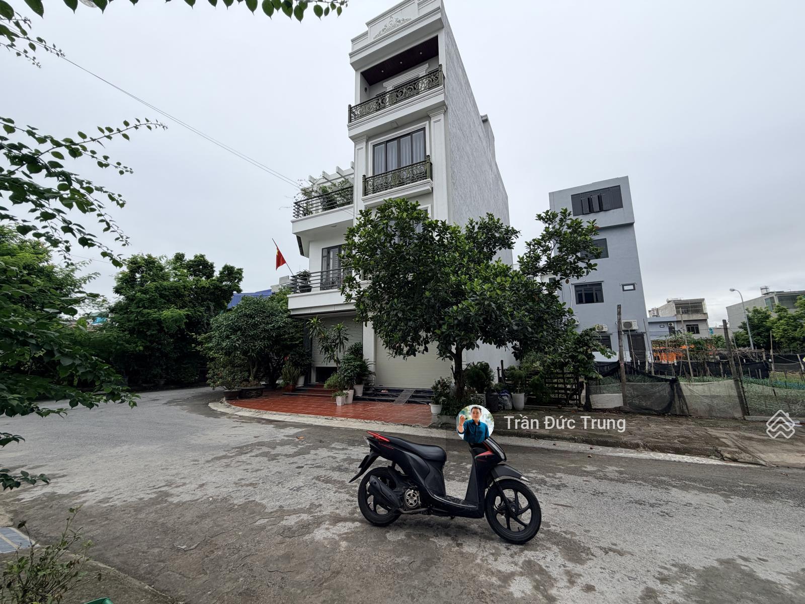 Tđc Điểm 3 dt 64m2 ko lỗi gần LHP giá 72tr/m2