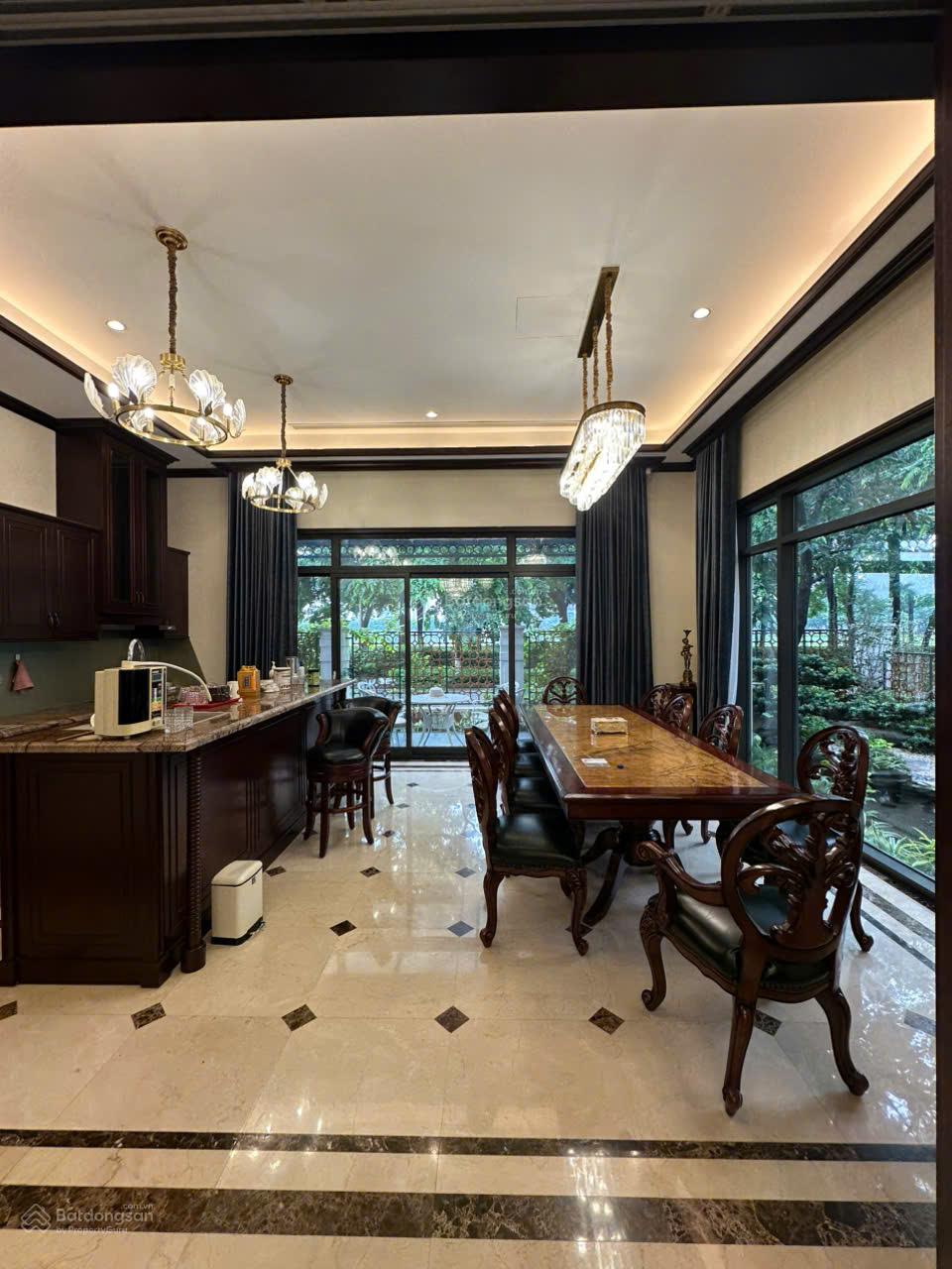 Chính chủ bán liền kề Nghĩa Đô cạnh Starlake Tây Hồ 121m2x4 tầng đường 3 ô tô tránh. LH 0888 486 ***