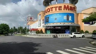 Chủ định cư nước ngoài cùng con nên bán nhà ngay đường Nguyễn Trãi vào 10m - đường ô tô 4m